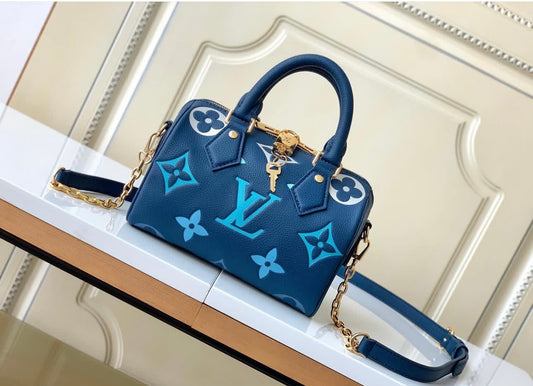 Pretty Blu Bag