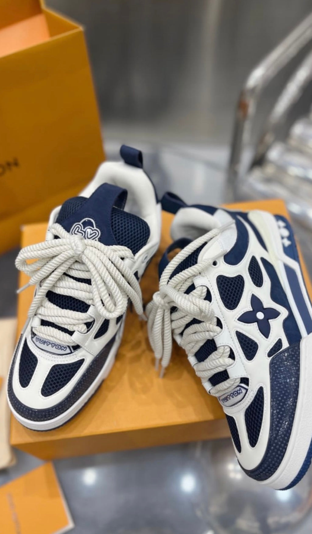 LV True Blue