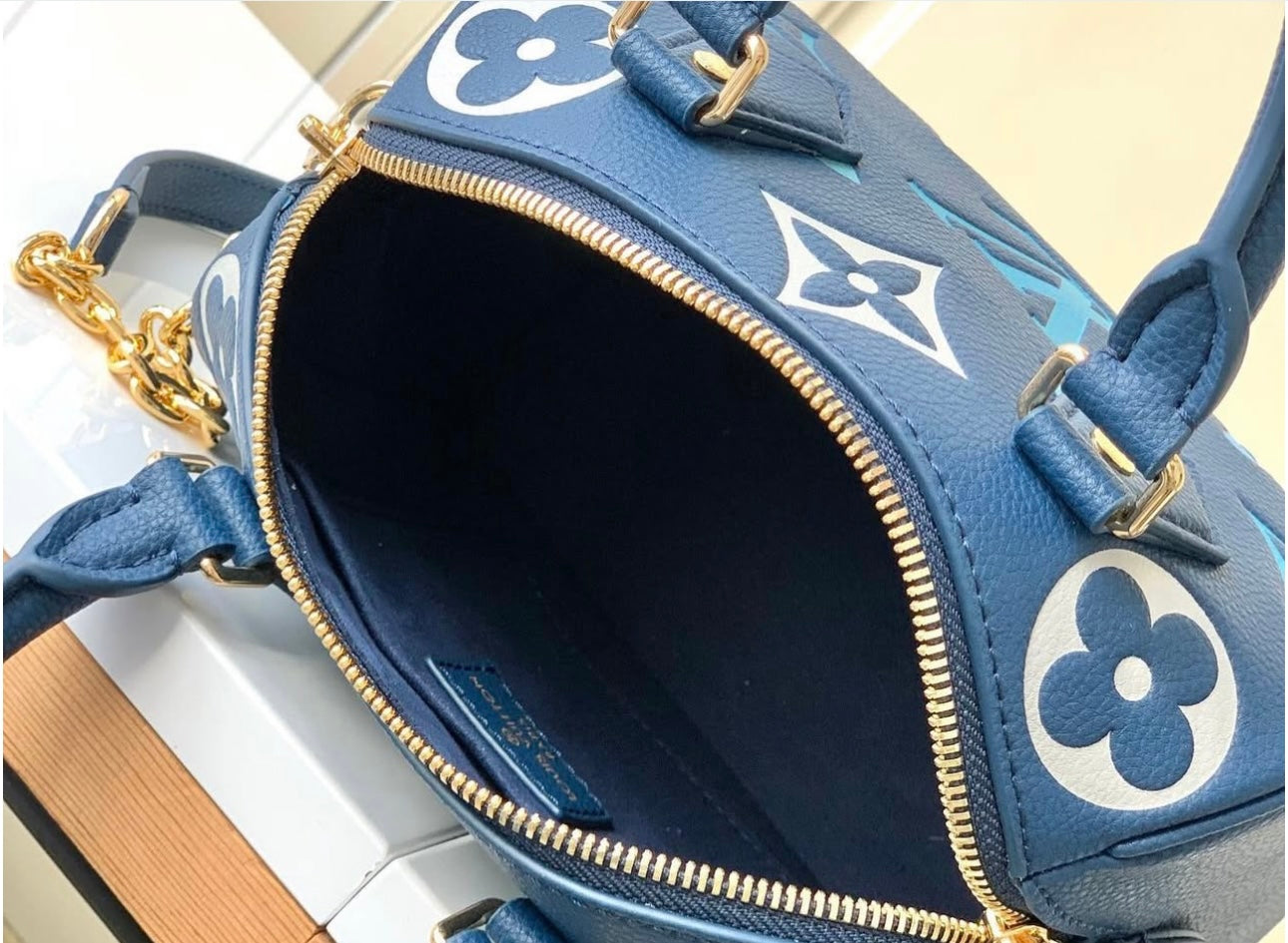 Pretty Blu Bag