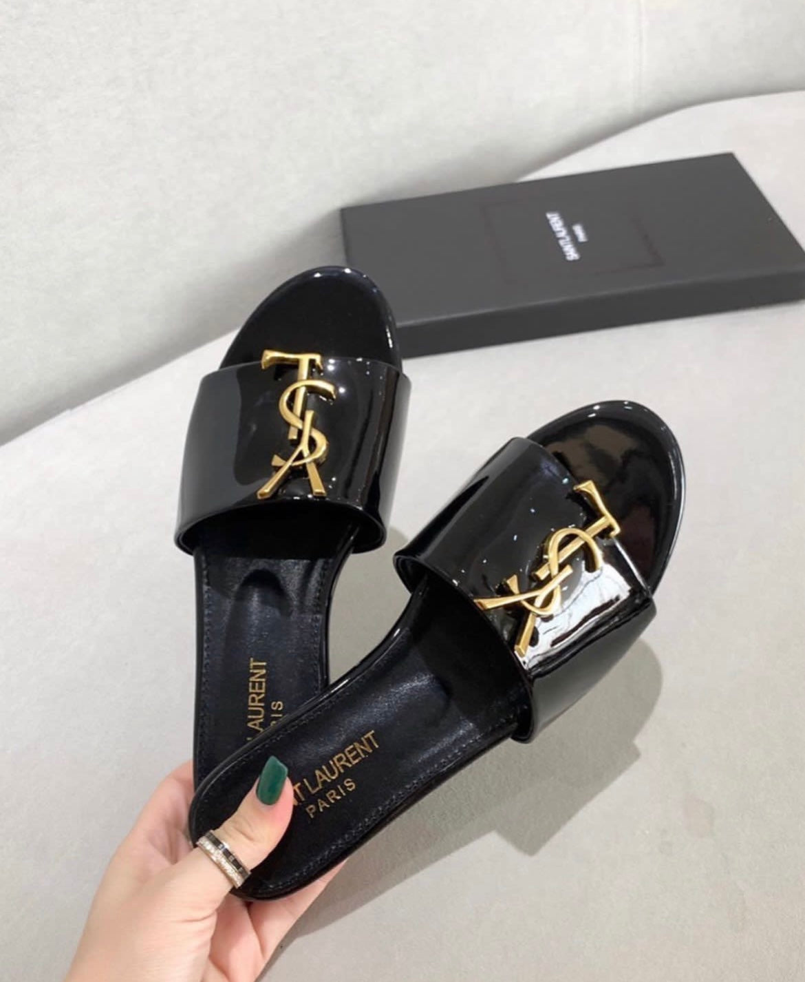 Saint Sandals(on hand)